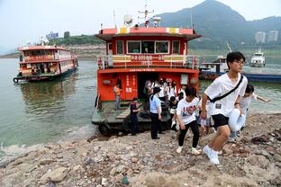 ?再补个谁？太阳在得到赛迪斯-杨后 仍有一个阵容空位可供补强